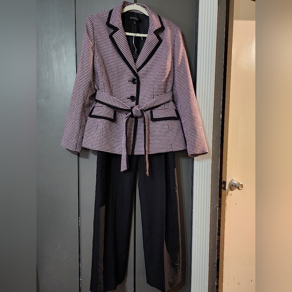 Stylish Black, White, and Pink Women's Suit - Picture 1 of 6